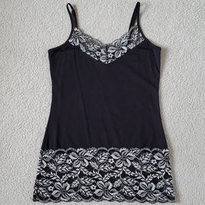 Beautiful White House | Black Market Top